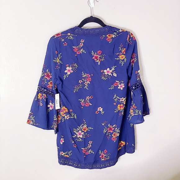 NWT Pretty Blue Floral Airy Cardigan - Picture 2 of 4